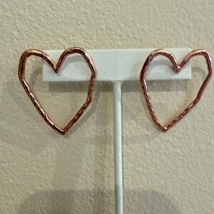 🎉❤️ Hearts Rose Gold Earrings